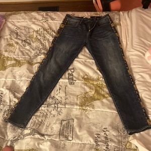 28, Driftwood Jeans
